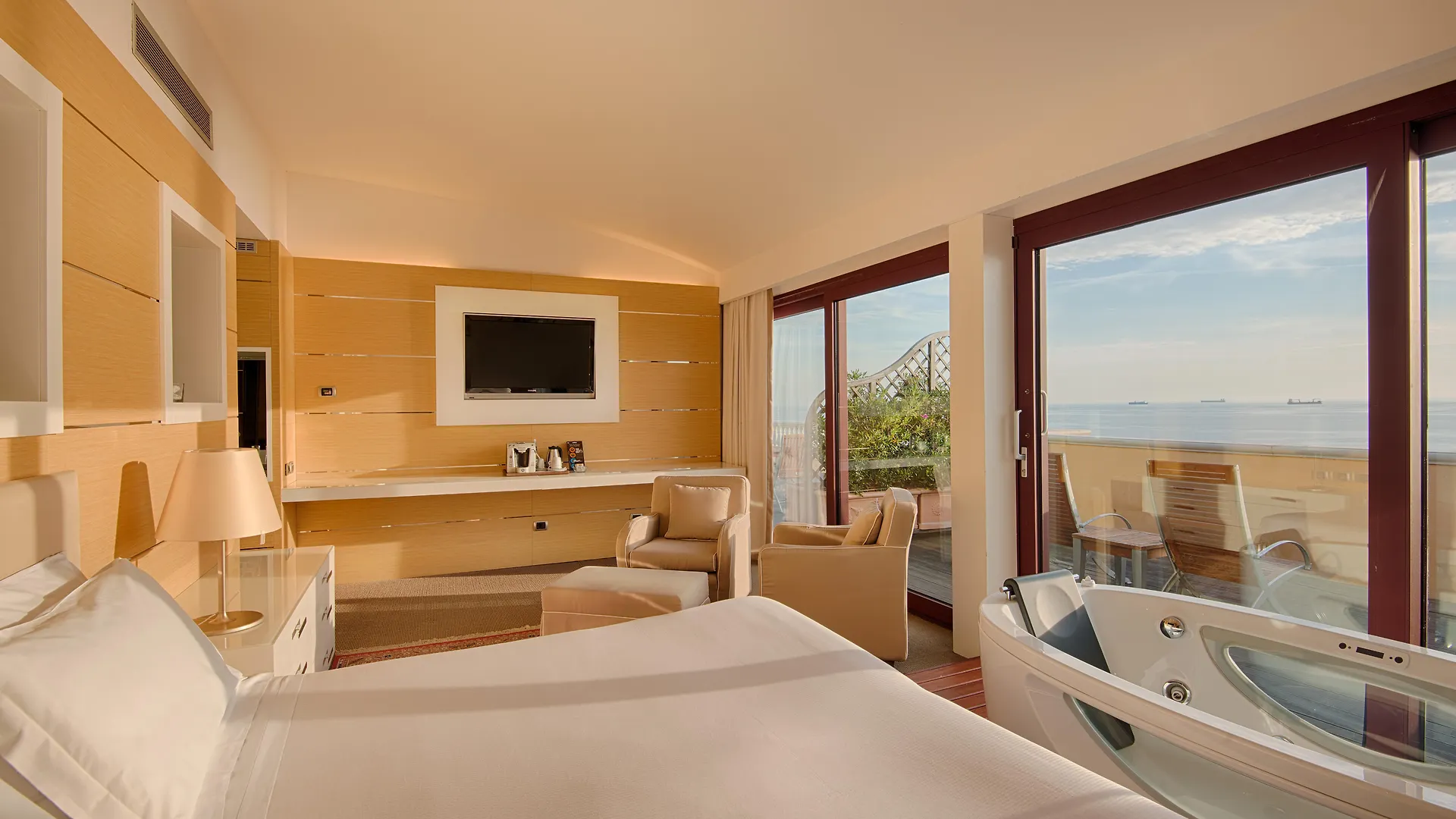 Gh Palazzo Suite & Spa Livorno Hotel
